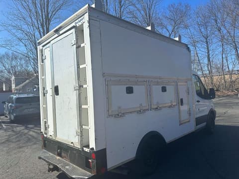 2017 Ford Transit, VIN 1FDBW5PM2HKB09021. Фото 3 з 6 з аукціону Copart. Каталог авто зі США OpenDataCar.