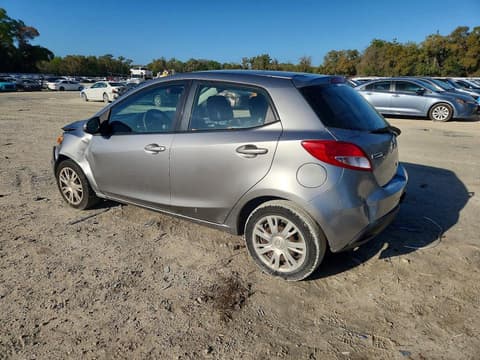 2013 Mazda 2, VIN JM1DE1KY6D0166802. Фото 2 з 6 з аукціону Copart. Каталог авто зі США OpenDataCar.