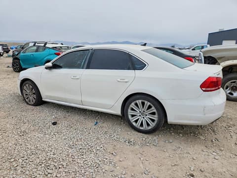 2012 Volkswagen Passat, VIN 1VWBP7A39CC103228. Фото 2 из 6 с аукциона Copart. Каталог авто из США OpenDataCar.