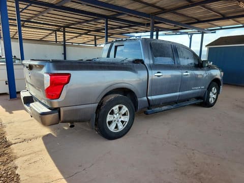 2018 Nissan Titan, VIN 1N6AA1E69JN507713. Фото 3 з 6 з аукціону Copart. Каталог авто зі США OpenDataCar.