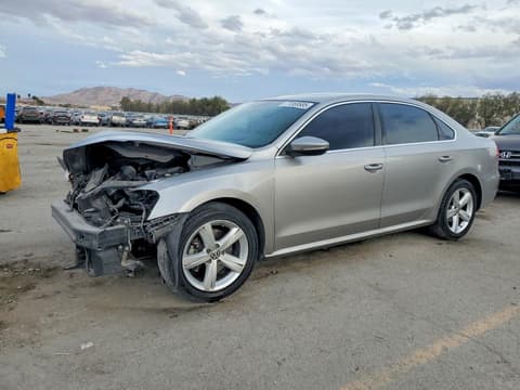 2012 Volkswagen Passat, VIN 1VWBP7A36CC036667. Фото 1 з 6 з аукціону Copart. Каталог авто зі США OpenDataCar.