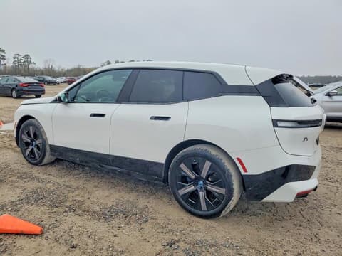 2024 Bmw iX, VIN WB523CF01RCP94121. Фото 2 из 6 с аукциона Copart. Каталог авто из США OpenDataCar.