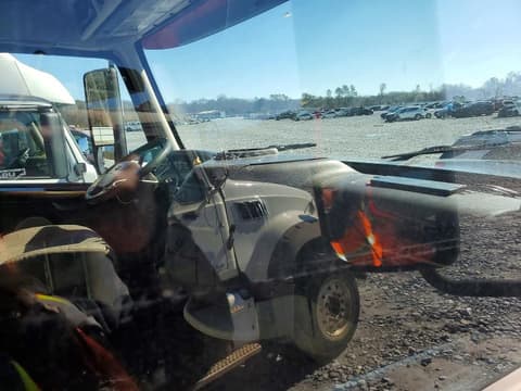 2017 Volvo VNL, VIN 4V4N39EHXHN960560. Фото 5 з 6 з аукціону Copart. Каталог авто зі США OpenDataCar.