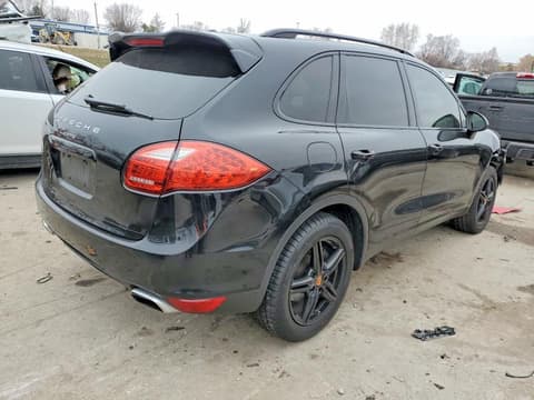 2014 Porsche Cayenne, VIN WP1AA2A24ELA05574. Фото 3 з 6 з аукціону Copart. Каталог авто зі США OpenDataCar.