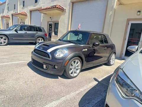 2015 Mini Cooper, VIN WMWZP3C54FT708462. Фото 2 з 6 з аукціону Copart. Каталог авто зі США OpenDataCar.