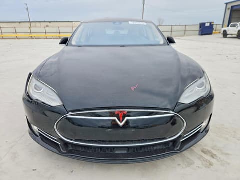 2015 Tesla Model S, VIN 5YJSA1H22FFP74830. Фото 5 з 6 з аукціону Copart. Каталог авто зі США OpenDataCar.