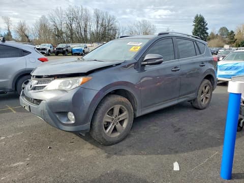 2015 Toyota RAV4, VIN JTMRFREV6FD103097. Фото 1 з 6 з аукціону Copart. Каталог авто зі США OpenDataCar.