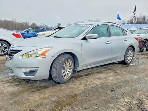 2015 Nissan Altima, VIN 1N4AL3APXFN887858. Фото 1 з 6 з аукціону Copart. Каталог авто зі США OpenDataCar.