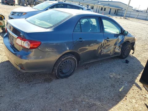 2013 Toyota Corolla, VIN 2T1BU4EE9DC118326. Фото 3 из 6 с аукциона Copart. Каталог авто из США OpenDataCar.