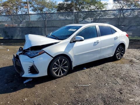 2017 Toyota Corolla, VIN 5YFBURHE6HP607152. Фото 1 з 6 з аукціону Copart. Каталог авто зі США OpenDataCar.