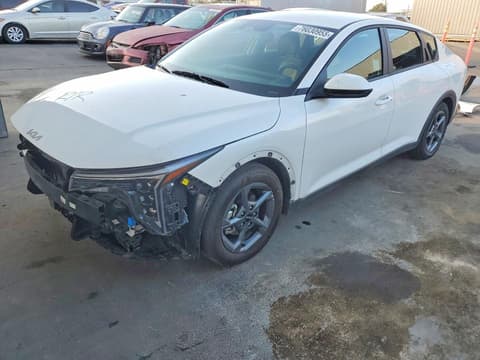 2025 Kia K4, VIN 3KPFT4DE1SE132516. Фото 1 з 6 з аукціону Copart. Каталог авто зі США OpenDataCar.