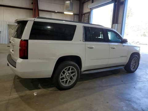 2015 Chevrolet Suburban, VIN 1GNSCJKC6FR275414. Фото 3 з 6 з аукціону Copart. Каталог авто зі США OpenDataCar.