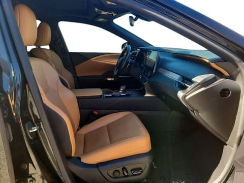 2023 Lexus , VIN JTJCHMAA1P2007846. Фото 5 з 6 з аукціону Copart. Каталог авто зі США OpenDataCar.