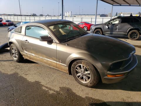2005 Ford Mustang, VIN 1ZVFT80N055144845. Фото 4 из 6 с аукциона Copart. Каталог авто из США OpenDataCar.