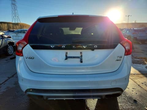2015 Volvo V60 Cross Country, VIN YV4612HM5F1000649. Zdjęcie 6 z 6 z aukcji Copart. Katalog aut z USA OpenDataCar.