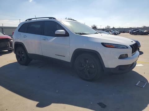 2016 Jeep Cherokee, VIN 1C4PJLCB6GW184295. Фото 4 из 6 с аукциона Copart. Каталог авто из США OpenDataCar.