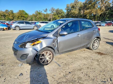 2013 Mazda 2, VIN JM1DE1KY6D0166802. Фото 1 з 6 з аукціону Copart. Каталог авто зі США OpenDataCar.