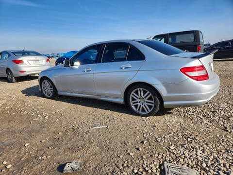 2009 Mercedes-benz C-Class, VIN WDDGF81X79R062114. Фото 2 з 6 з аукціону Copart. Каталог авто зі США OpenDataCar.