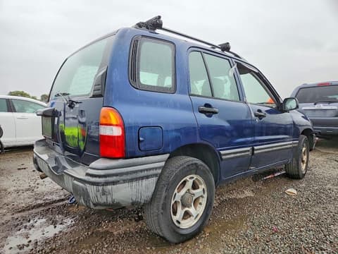 2001 Chevrolet Tracker, VIN 2CNBE13C016936808. Фото 3 из 6 с аукциона Copart. Каталог авто из США OpenDataCar.