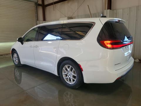 2023 Chrysler Pacifica, VIN 2C4RC1BGXPR524335. Фото 2 з 6 з аукціону Copart. Каталог авто зі США OpenDataCar.