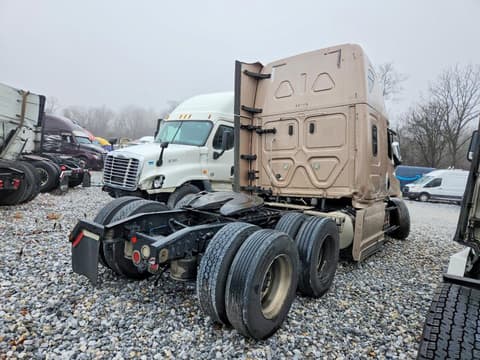 2021 Freightliner Cascadia 126, VIN 3AKJHHDR3MSLX5483. Фото 4 из 6 с аукциона Copart. Каталог авто из США OpenDataCar.