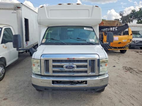 2015 Ford Econoline, VIN 1FDFE4FS1FDA08410. Фото 5 з 6 з аукціону Copart. Каталог авто зі США OpenDataCar.