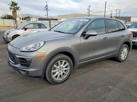 2016 Porsche Cayenne, VIN WP1AA2A27GLA10299. Фото 1 з 6 з аукціону Copart. Каталог авто зі США OpenDataCar.