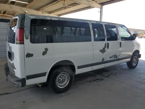 2001 Chevrolet Express 3500, VIN 1GAHG39R711145669. Фото 3 з 6 з аукціону Copart. Каталог авто зі США OpenDataCar.