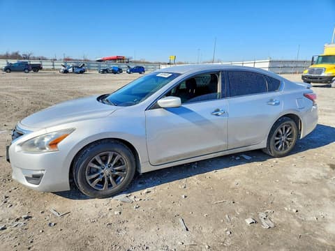 2015 Nissan Altima, VIN 1N4AL3AP1FC181213. Фото 1 з 6 з аукціону Copart. Каталог авто зі США OpenDataCar.