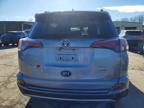 2018 Toyota RAV4, VIN JTMRJREV8JD233468. Фото 6 з 6 з аукціону Copart. Каталог авто зі США OpenDataCar.