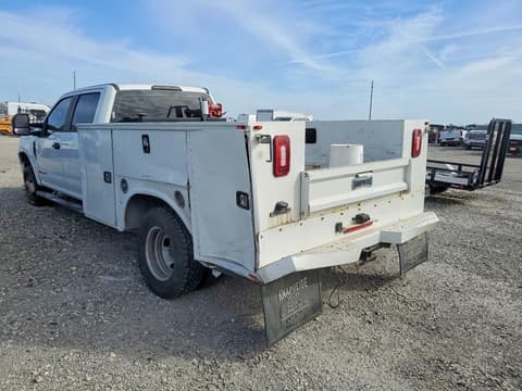 2019 Ford F-350, VIN 1FD8W3HT6KEF21467. Фото 2 з 6 з аукціону Copart. Каталог авто зі США OpenDataCar.