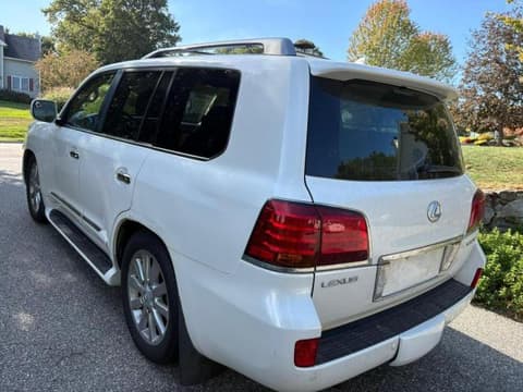 2009 Lexus LX, VIN JTJHY00W294024514. Фото 3 из 6 с аукциона Copart. Каталог авто из США OpenDataCar.