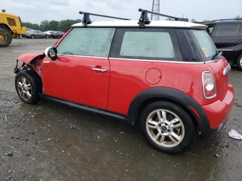 2013 Mini Cooper, VIN WMWSU3C53DT677289. Фото 2 з 6 з аукціону Copart. Каталог авто зі США OpenDataCar.