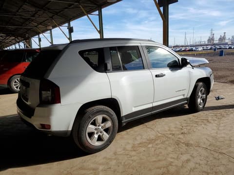 2014 Jeep Compass, VIN 1C4NJCBA1ED627106. Фото 3 з 6 з аукціону Copart. Каталог авто зі США OpenDataCar.