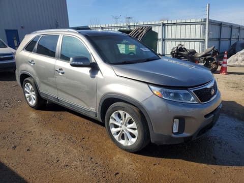 2015 Kia Sorento, VIN 5XYKUDA76FG643102. Фото 4 з 6 з аукціону Copart. Каталог авто зі США OpenDataCar.