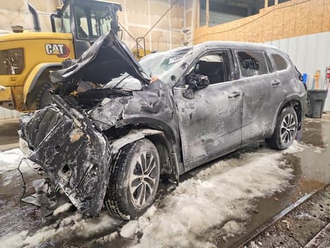 2021 Toyota Highlander, VIN 5TDGZRBH1MS541461. Фото 1 з 6 з аукціону Copart. Каталог авто зі США OpenDataCar.