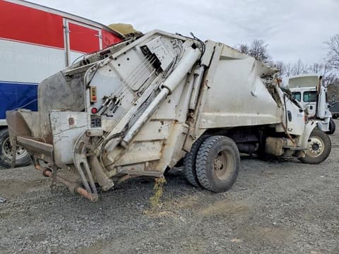 2005 Freightliner M2 106, VIN 1FVACWDC45HN61804. Фото 4 з 6 з аукціону Copart. Каталог авто зі США OpenDataCar.