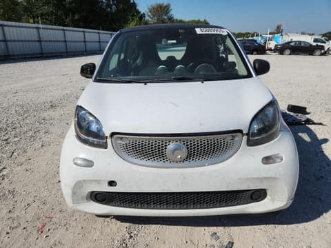 2016 Smart Fortwo, VIN WMEFJ5DA7GK137783. Фото 5 з 6 з аукціону Copart. Каталог авто зі США OpenDataCar.