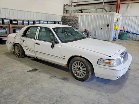 2010 Mercury Grand Marquis, VIN 2MEBM7FV1AX615019. Фото 4 з 6 з аукціону Copart. Каталог авто зі США OpenDataCar.