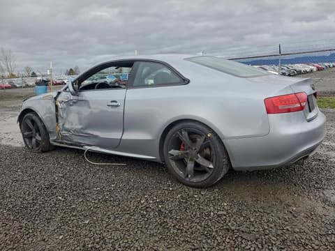 2010 Audi A5, VIN WAUWFAFR9AA070304. Фото 2 з 6 з аукціону Copart. Каталог авто зі США OpenDataCar.