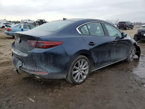 2019 Mazda 3, VIN JM1BPBEM7K1131581. Фото 3 з 6 з аукціону Copart. Каталог авто зі США OpenDataCar.