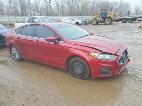 2019 Ford Fusion, VIN 3FA6P0LU9KR147835. Zdjęcie 4 z 6 z aukcji Copart. Katalog aut z USA OpenDataCar.