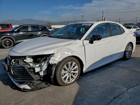 2020 Toyota Camry, VIN 4T1C11AK6LU954499. Фото 1 з 6 з аукціону Copart. Каталог авто зі США OpenDataCar.