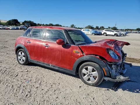 2015 Mini Cooper, VIN WMWXS5C57FT830072. Фото 4 з 6 з аукціону Copart. Каталог авто зі США OpenDataCar.