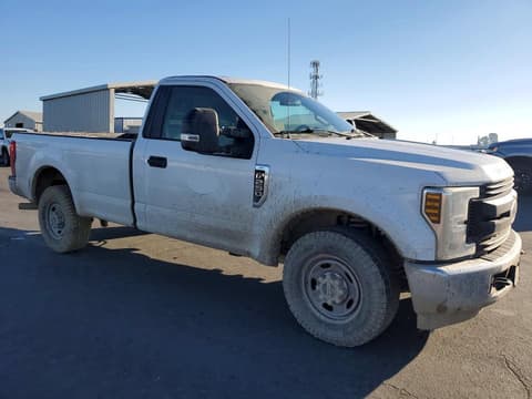 2019 Ford F-250 Super Duty, VIN 1FTBF2A60KED40633. Фото 4 з 6 з аукціону Copart. Каталог авто зі США OpenDataCar.