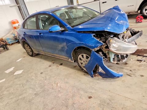 2023 Kia Rio, VIN 3KPA24AD8PE537479. Фото 4 з 6 з аукціону Copart. Каталог авто зі США OpenDataCar.