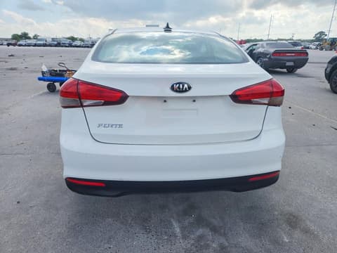 2017 Kia Forte, VIN 3KPFK4A77HE029117. Фото 6 з 6 з аукціону Copart. Каталог авто зі США OpenDataCar.