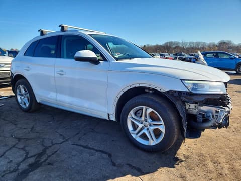 2019 Audi Q5, VIN WA1ANAFY0K2028486. Фото 4 з 6 з аукціону Copart. Каталог авто зі США OpenDataCar.