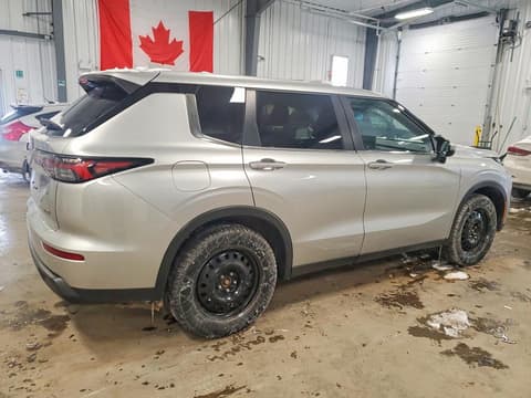 2025 Mitsubishi Outlander, VIN JA4J4UA88SZ613836. Фото 3 з 6 з аукціону Copart. Каталог авто зі США OpenDataCar.