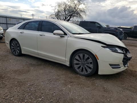2016 Lincoln MKZ, VIN 3LN6L2PU1GR627222. Фото 4 з 6 з аукціону Copart. Каталог авто зі США OpenDataCar.